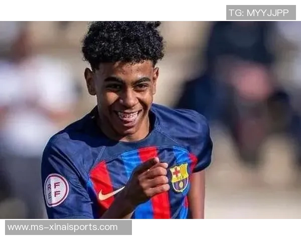 博扬:我们需将亚马尔放进保护罩,不让任何外界干扰影响到他 博扬:我们需将亚马尔放进保护罩,不让任何外界干扰影响到他